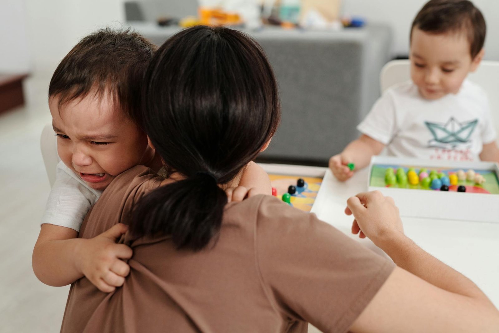 How to Set Emotional Boundaries with Family